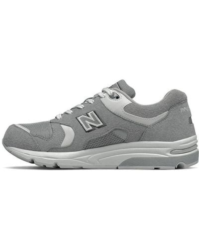New Balance 2020 Casual Retro Sneakers - Gray