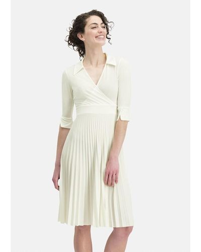 Nicowa Edles A-Linien-Kleid mit Plisseefalten - Weiß