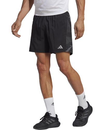 adidas Own the Run Seasonal Shorts - Schwarz
