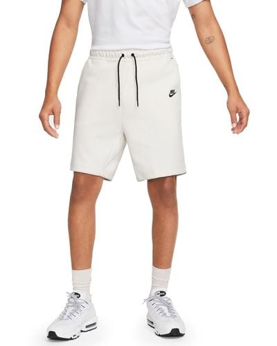 Nike Sportswear Tech Fleece Shorts - Weiß