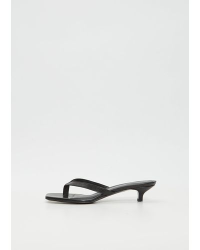 flip flop heels black