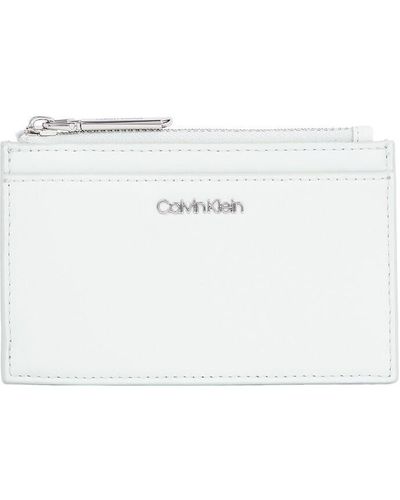 Calvin Klein Monedero con cremallera y logotipo - Blanco