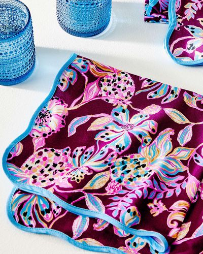 Lilly Pulitzer Printed Scalloped Edge Dinner Napkin - Blue