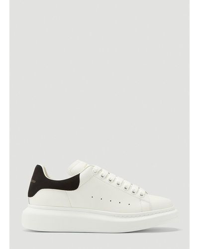 Leather alexander hotsell mcqueen trainers womens