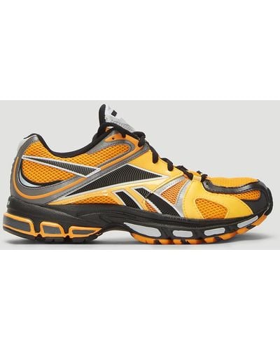 Vetements X Reebok Spike Runner 200 Sneakers - Orange