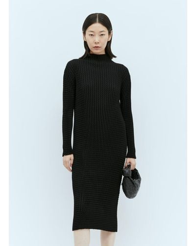 Issey Miyake Spongy Bk/wt-28 Long-sleeve Midi Dress - Black