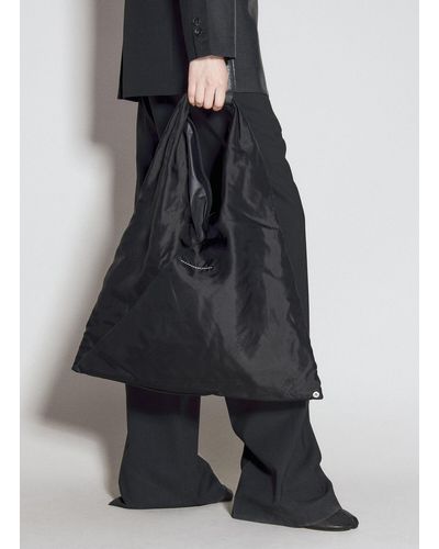 MM6 by Maison Martin Margiela Medium Classic Japanese Shoulder Bag - Black