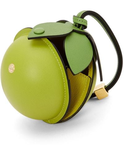 Loewe Luxury Lime Pouch In Classic Calfskin - Green