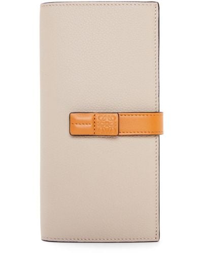 Loewe Luxury Large Vertical Wallet In Grained Calfskin - Multicolour