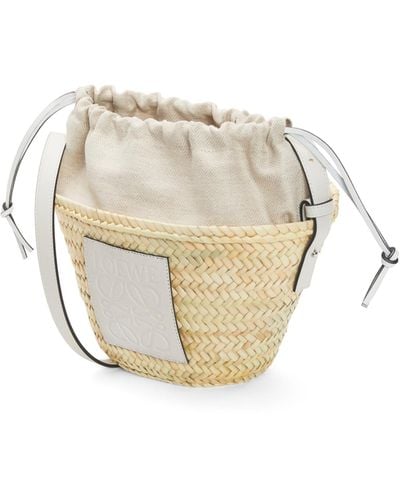 Loewe Luxury Drawstring Bucket Bag In Palm Leaf And Calfskin - White