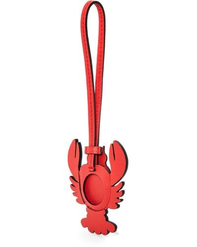 Loewe Luxury Lobster Airtag Case In Classic Calfskin - Red