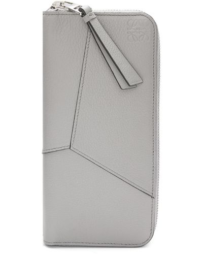 Loewe Luxury Puzzle Zipped Open Wallet In Classic Calfskin - Grey