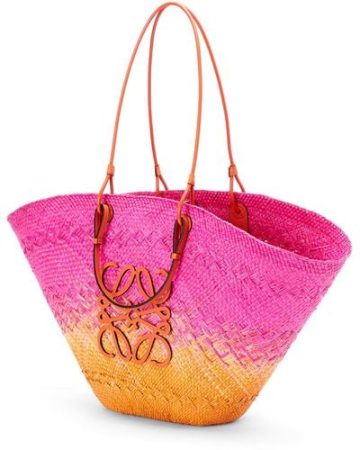 Loewe Luxury Large Anagram Basket Bag In Iraca Palm And Calfskin - Pink