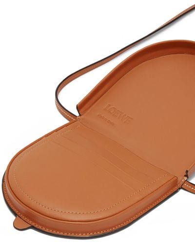 Loewe Small Heel Pouch In Soft Calfskin In Tan - White