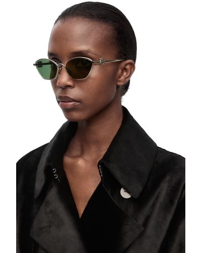 Black hexagon ray outlet bans