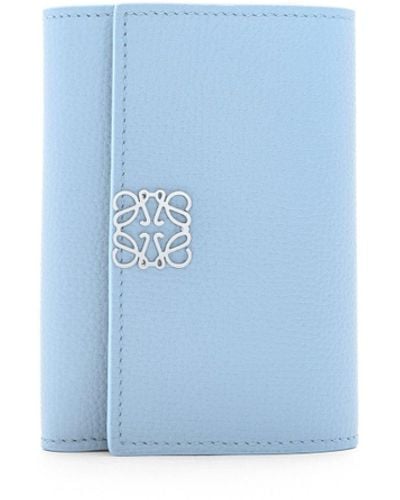Loewe Luxury Anagram Small Vertical Wallet In Pebble Grain Calfskin - Blue
