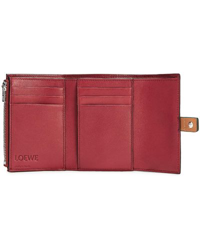 Loewe Luxury Small Vertical Wallet In Soft Grained Calfskin - Brown