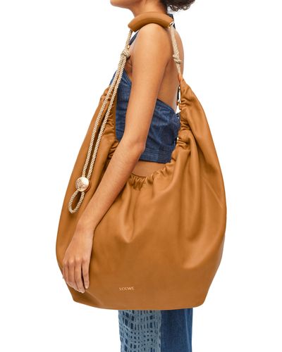 Loewe Xl Squeeze Bag In Natural Calfskin - Orange