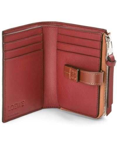 Loewe Luxury Slim Compact Wallet In Soft Grained Calfskin - White