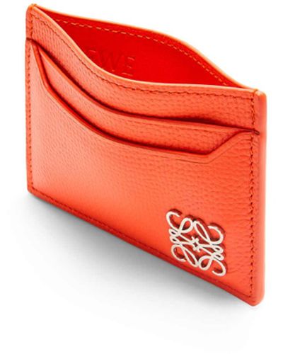 Loewe Luxury Anagram Plain Cardholder In Pebble Grain Calfskin - Red