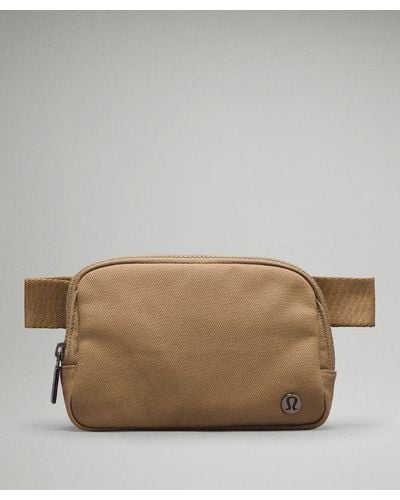 lululemon – Everywhere Belt Bag 1L Canvas – - Brown
