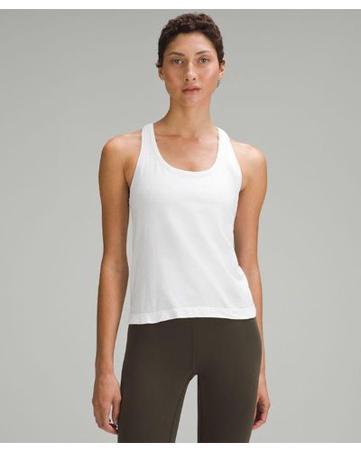 lululemon – Swiftly Tech Racerback Tank Top 2.0 Race Length – – - White