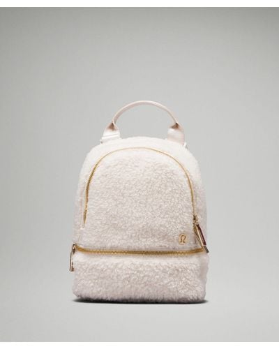 lululemon City Adventurer Backpack Micro 3l - Colour White/gold - Natural