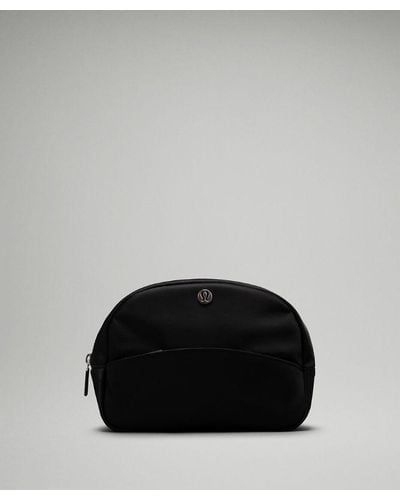 lululemon – City Essentials Pouch Bag 2L – - Black