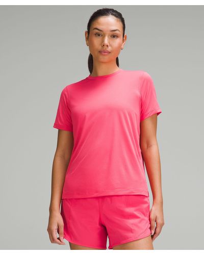 lululemon Ultralight Hip-length T-shirt - Red