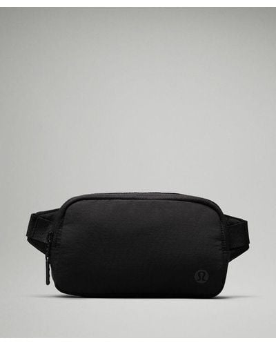lululemon – Everywhere Belt Bag Mini – - Black
