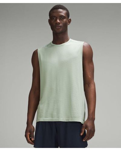 lululemon – Metal Vent Tech Sleeveless Shirt Fit – – - Green