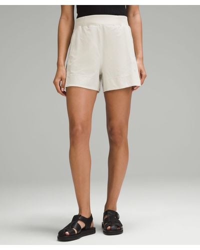 lululemon Stretch Woven Relaxed-fit High-rise Shorts - 4" - Color White - Size Xl
