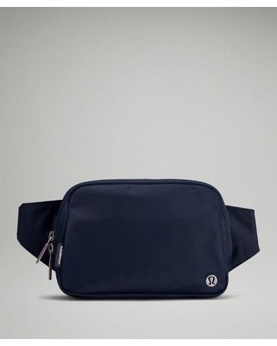 lululemon – Everywhere Belt Bag Large 2L – - Blue
