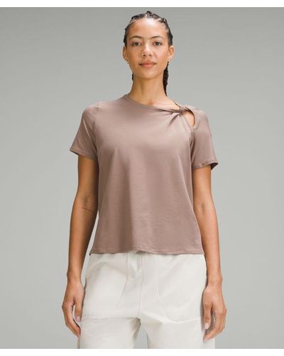lululemon – Cotton Shoulder-Twist T-Shirt – – - Natural