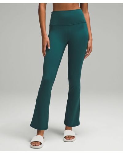 https://cdna.lystit.com/400/500/tr/photos/lululemon/cd3367c8/lululemon-athletica-designer-Storm-Teal-Align-High-rise-Mini-flared-Pants-Extra-Short-Color-Green-Size-2.jpeg