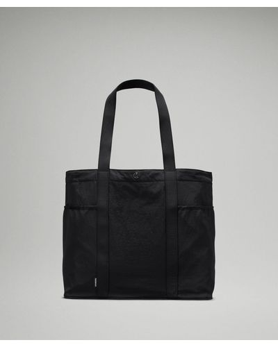 lululemon Daily Multi-pocket Tote Bag 20l - Colour Black