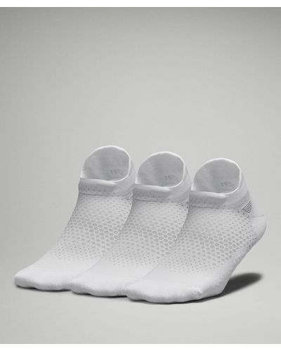 lululemon Macropillow Tab Running Socks Medium Cushioning 3 Pack - Color White - Size L - Metallic