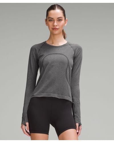 NWT $78 Lululemon Nulu Relaxed Fit Yoga Long Sleeve Top V neck in Black