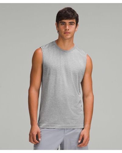 lululemon – Metal Vent Tech Sleeveless Shirt Fit – / – - Grey