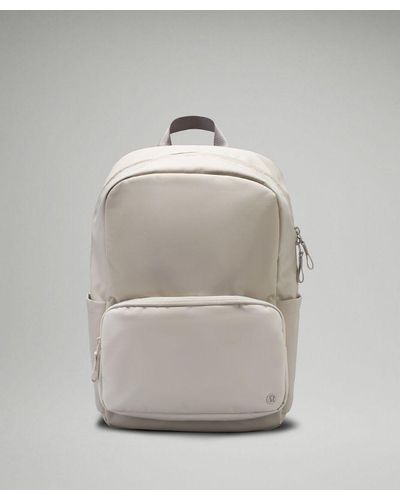 lululemon – Everywhere Backpack 22L Tech Canvas – - Grey