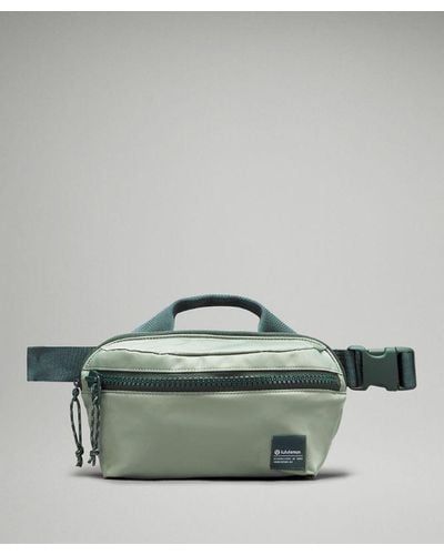 lululemon – All Day Essentials Belt Bag 2.5L – - Green