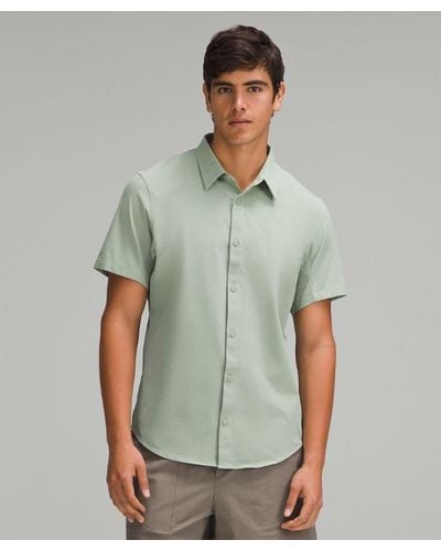 lululemon – Airing Easy Short-Sleeve Shirt – Colour Pastel/ – - Green
