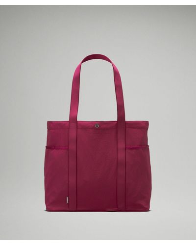 lululemon Daily Multi-pocket Tote Bag 20l - Colour Burgundy/red