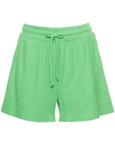 Beyond Yoga Shorts On Vacation In Techno Stretch - Verde