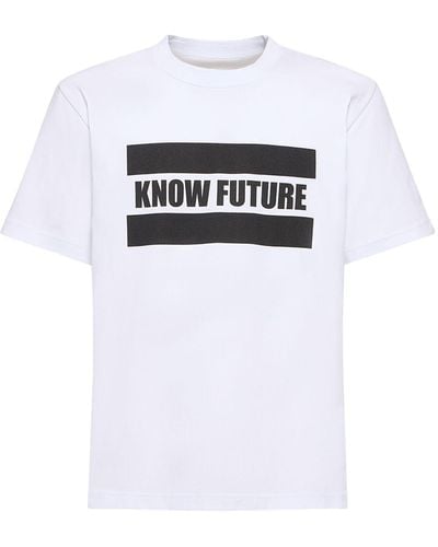 Sacai Bedrucktes T-shirt "know Future" - Weiß