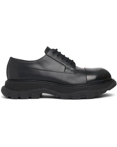 Alexander McQueen Tread Leather Lace-Up Shoes - Black