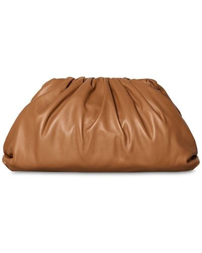Bottega Veneta The Pouch Leather Bag - Brown