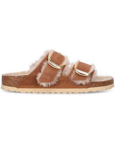 Arizona eco shearling sandali di Birkenstock in Neutro Lyst