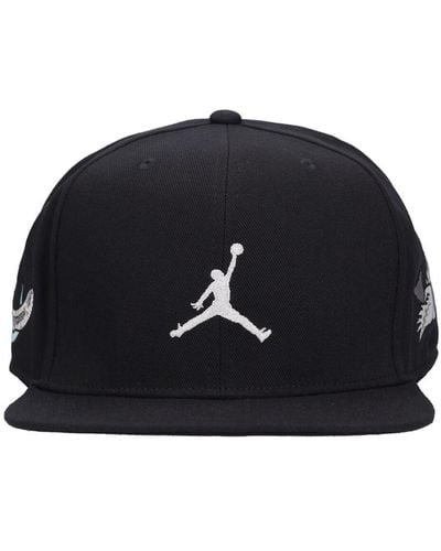 Nike - Jordan - Bonnet avec logo Jumpman métallisé - Rouge