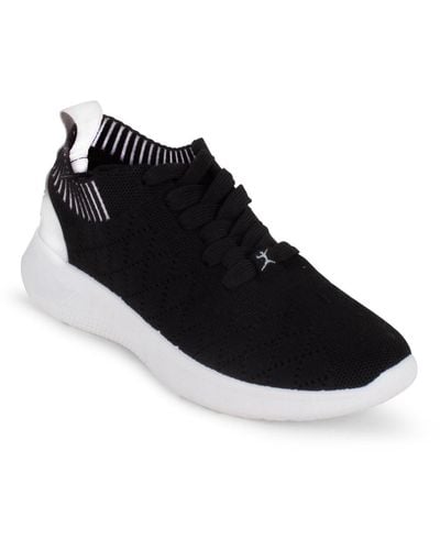 Danskin Success Lace-up Sneaker - Black